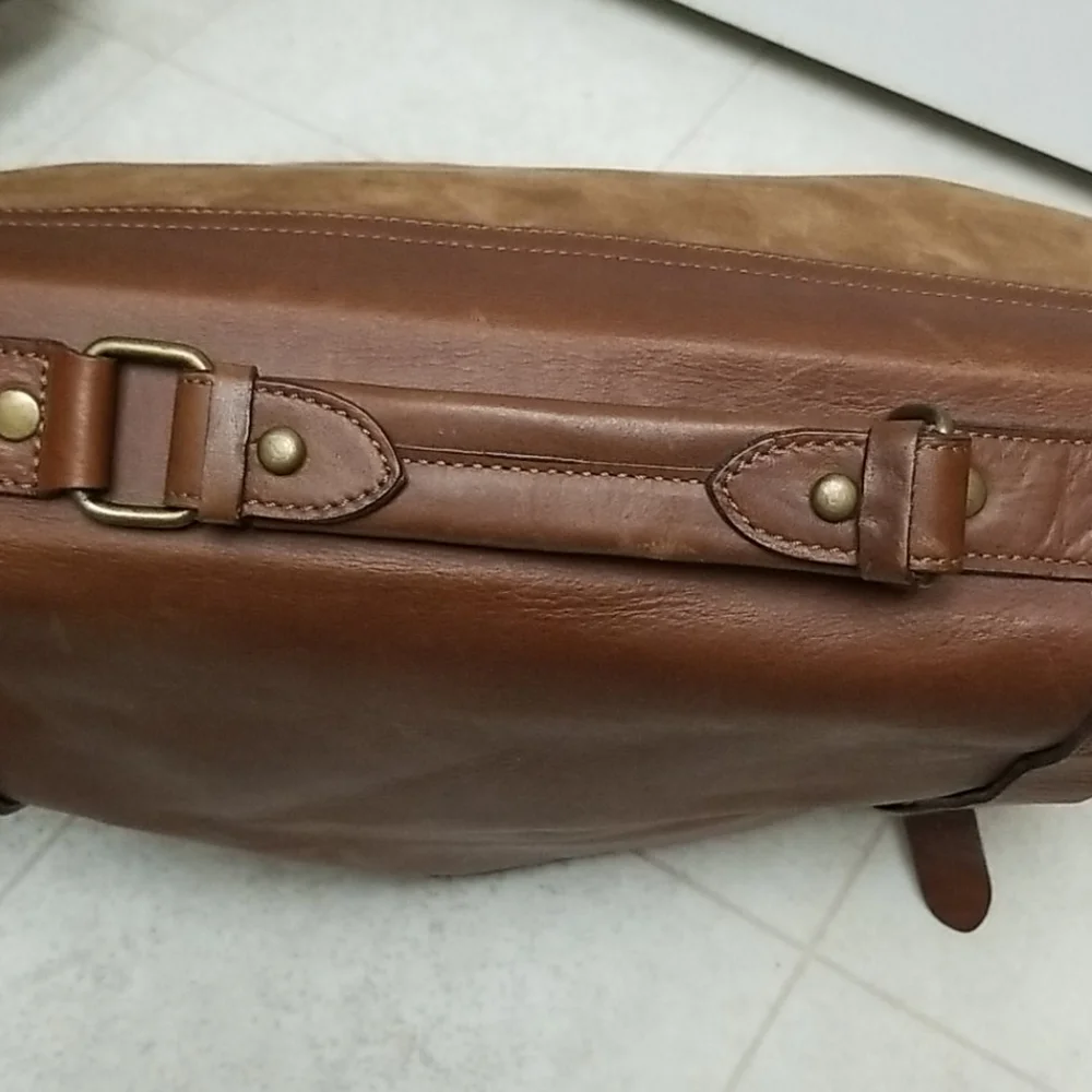 Vintage Leather Large Messenger Style Briefcase